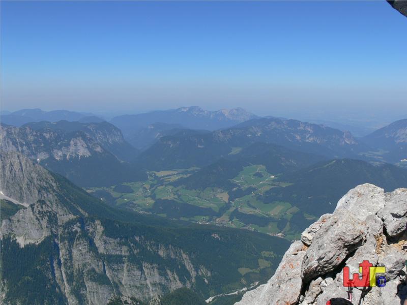 Immer noch herrliche Aussicht ins Tal nach Ramsau (670m)